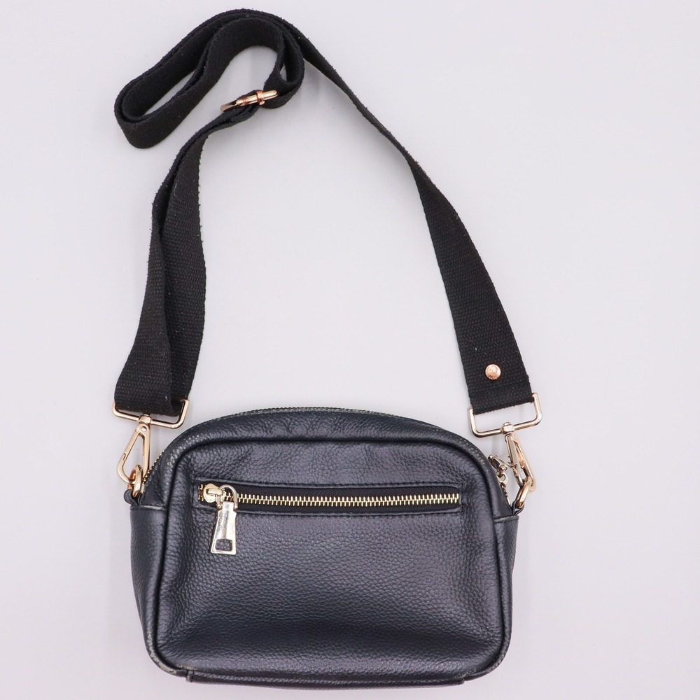 Pom Pom London Black Pebbled Leather Crossbody Camera Bag Gold Hardware Small